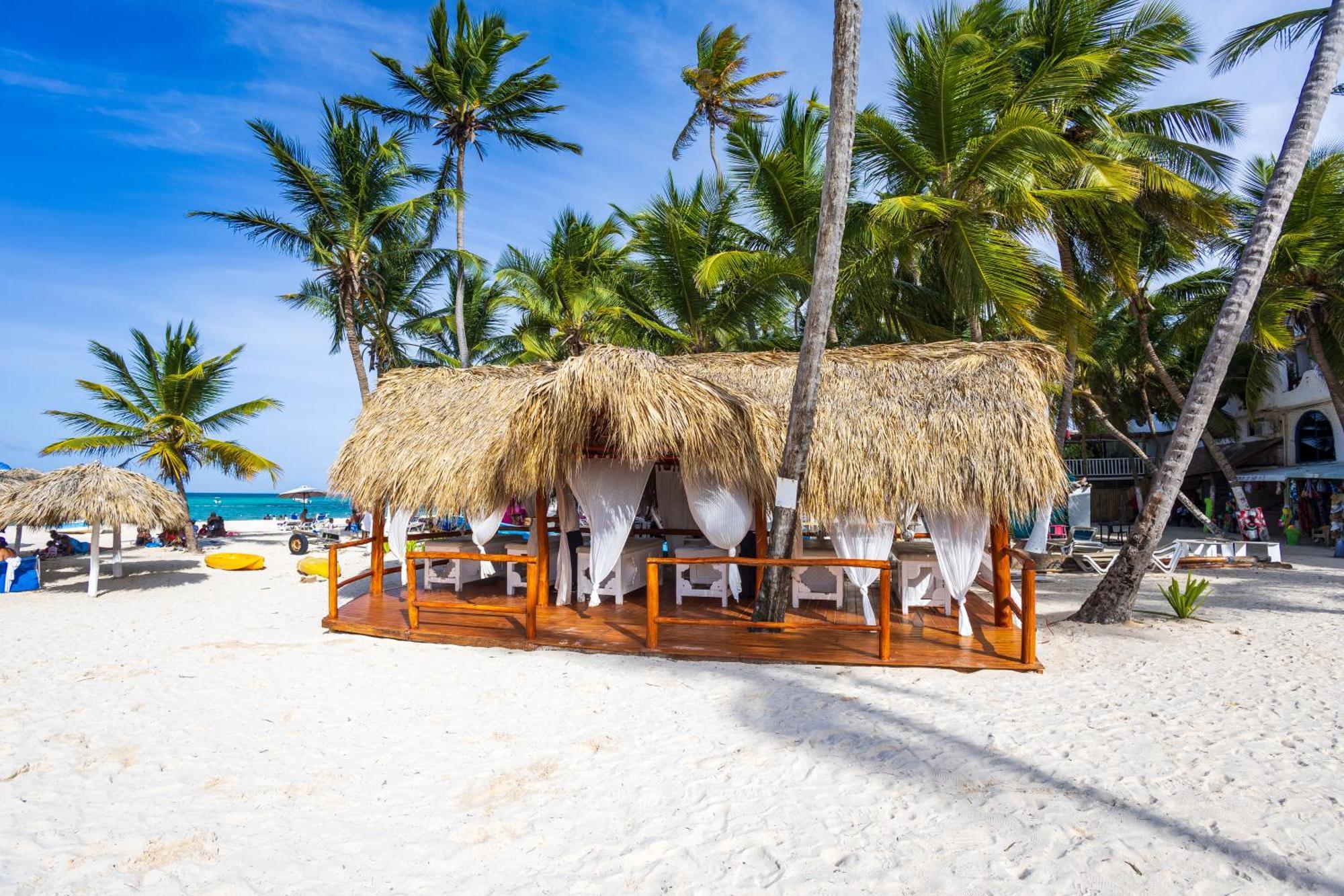 Prime Ocean View Punta Cana Apartments - 3-Bedroom Getaway With Private Terrace On Bavaro Beach Exterior photo