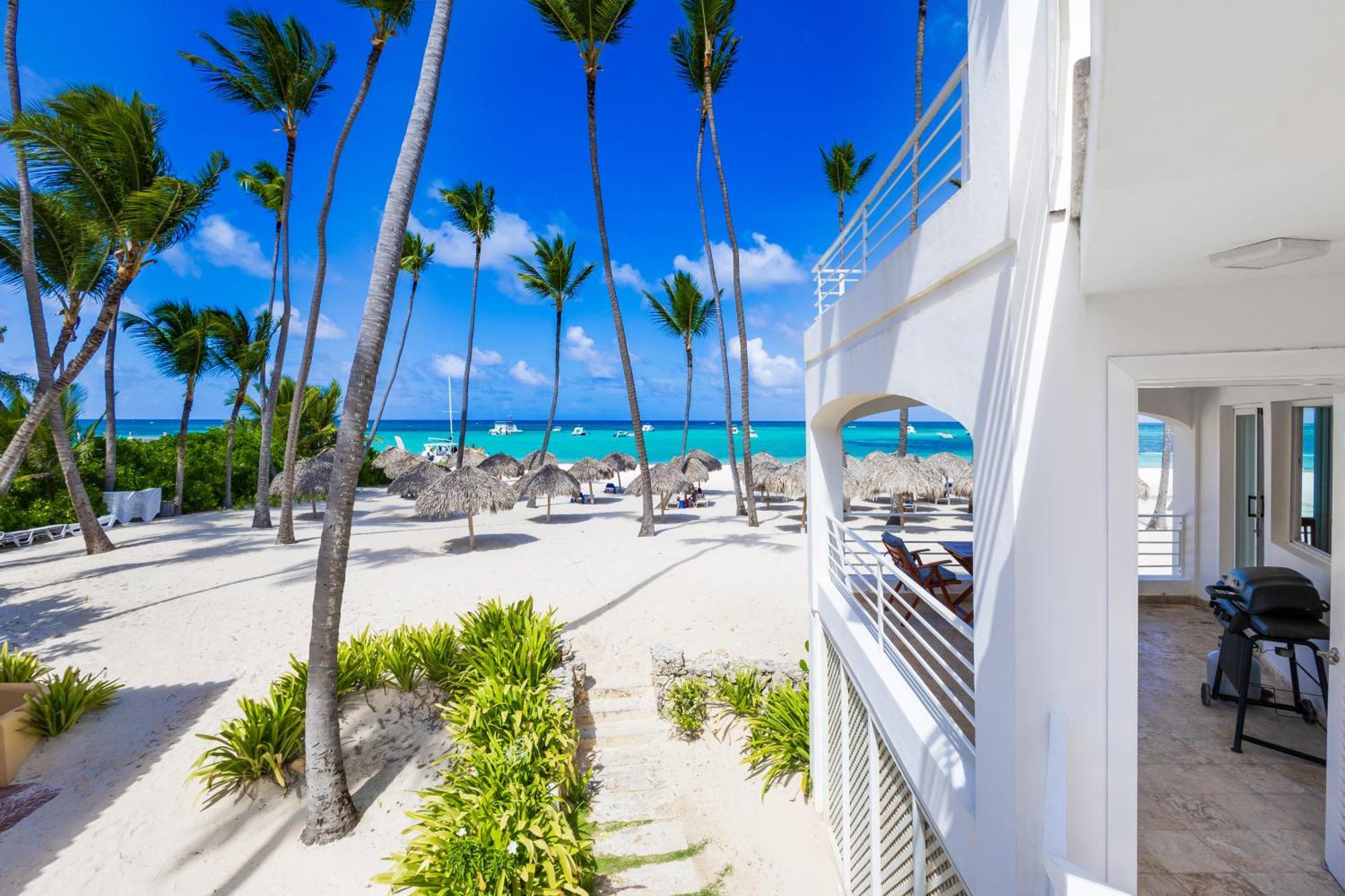 Prime Ocean View Punta Cana Apartments - 3-Bedroom Getaway With Private Terrace On Bavaro Beach Exterior photo