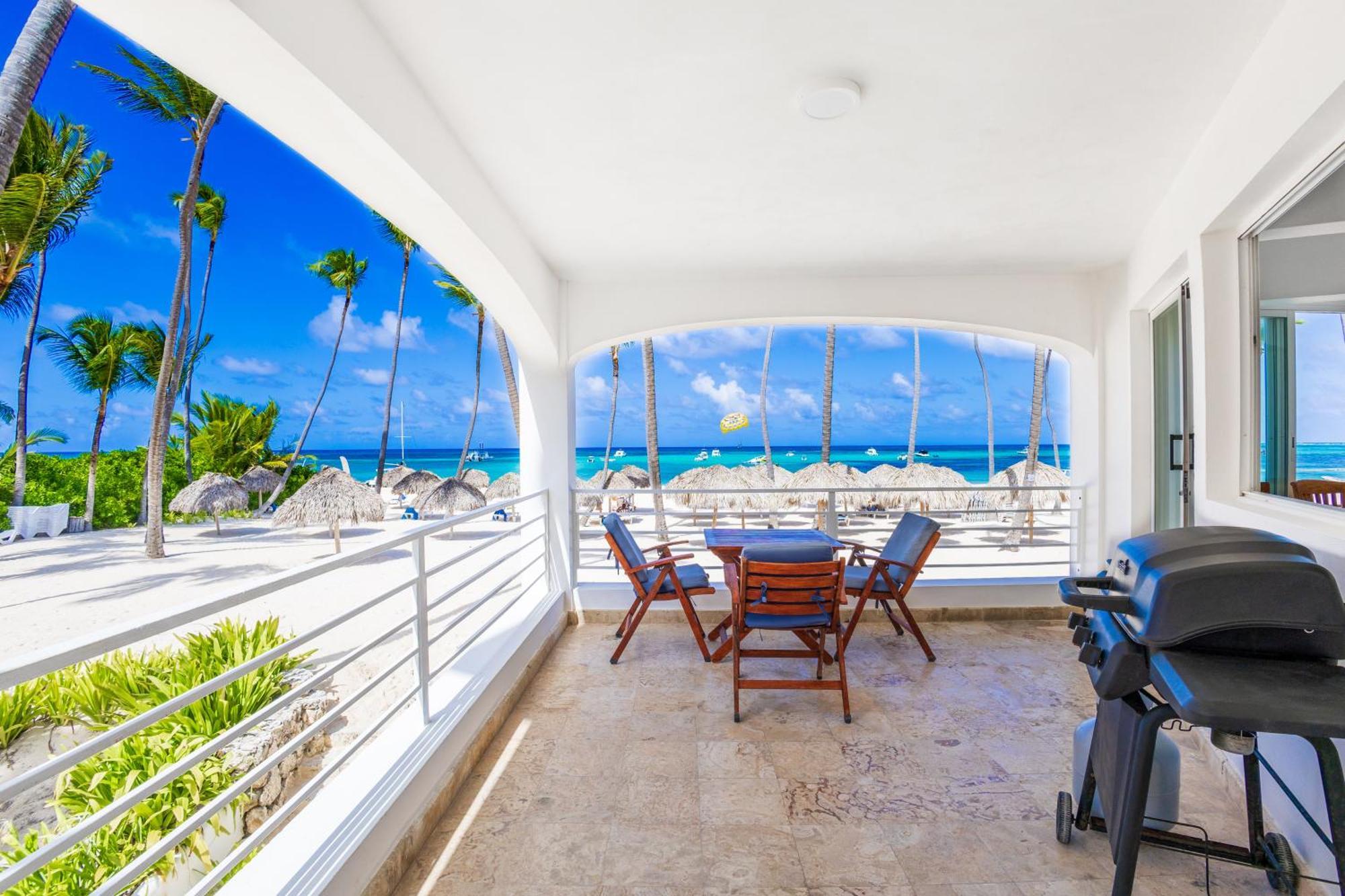 Prime Ocean View Punta Cana Apartments - 3-Bedroom Getaway With Private Terrace On Bavaro Beach Exterior photo